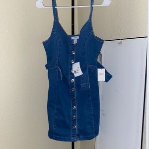 Forever 21 dress size medium nwt